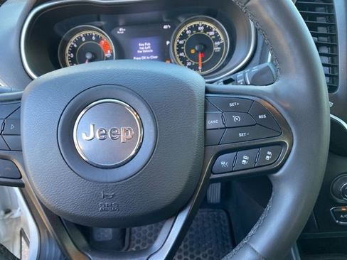 Used 2022 Jeep Cherokee Trailhawk w/ Technology Group B image 22