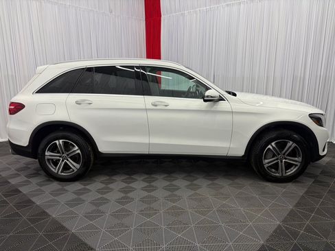 Used 2019 Mercedes-Benz GLC 300 4MATIC image 9