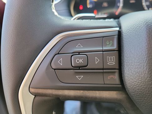 New 2025 Jeep Grand Cherokee L Limited w/ Luxury Tech Group II image 5