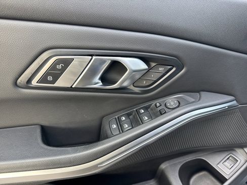 Used 2022 BMW 330i Sedan w/ Premium Package 2 image 11