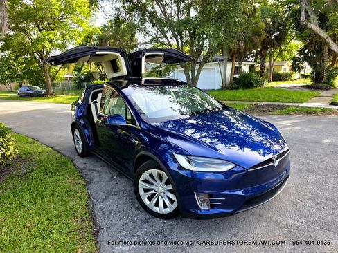 Used 2017 Tesla Model X 75D AWD/4WD image 19