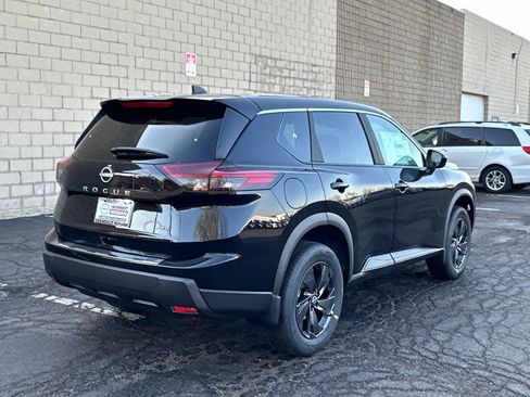 New 2026 Nissan Rogue SV w/ Cold Weather Package AWD/4WD image 4