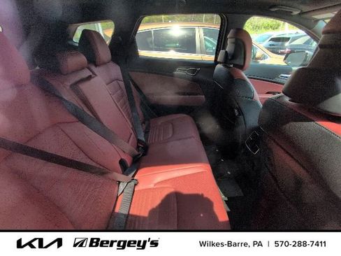 Certified 2023 Kia Sportage SX Prestige AWD/4WD image 5