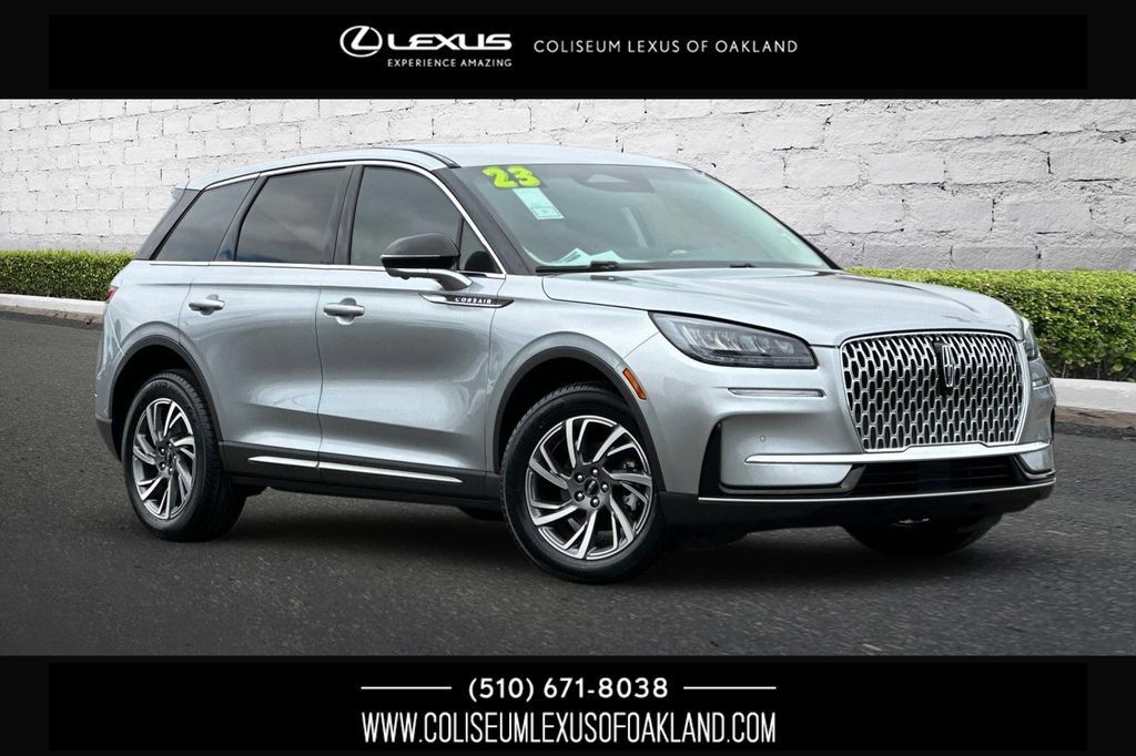 Used 2023 Lincoln Corsair FWD w/ Equipment Group 101A image 1