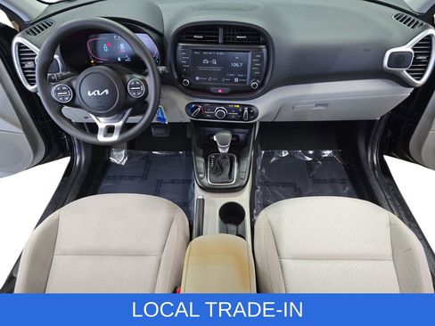 Used 2023 Kia Soul LX image 9