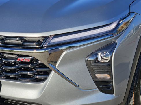 New 2026 Chevrolet Trax RS w/ Sunroof Package FWD image 11
