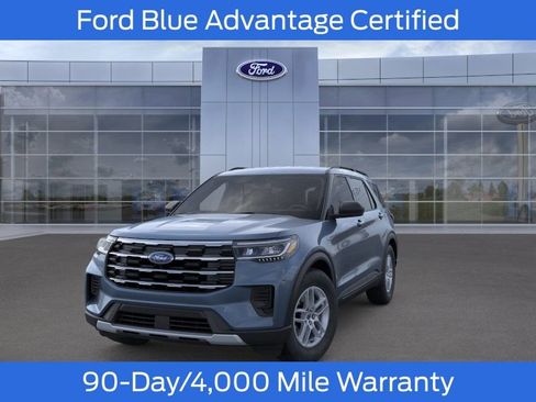 Used 2026 Ford Explorer Active AWD/4WD image 3