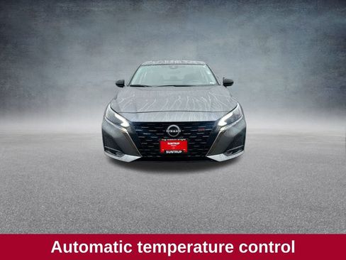 Used 2024 Nissan Altima 2.0 SR image 10