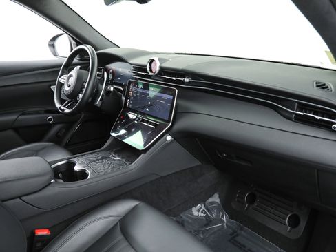Certified 2023 Maserati Grecale Modena AWD/4WD image 14