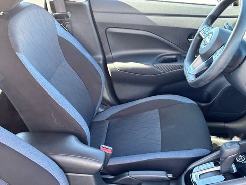 Certified 2025 Nissan Versa SV image 10