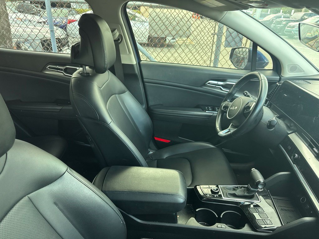 Used 2023 Kia Sportage EX FWD image 22