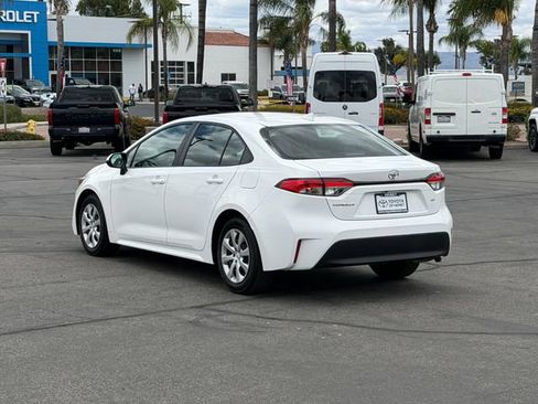 Used 2024 Toyota Corolla LE FWD image 8