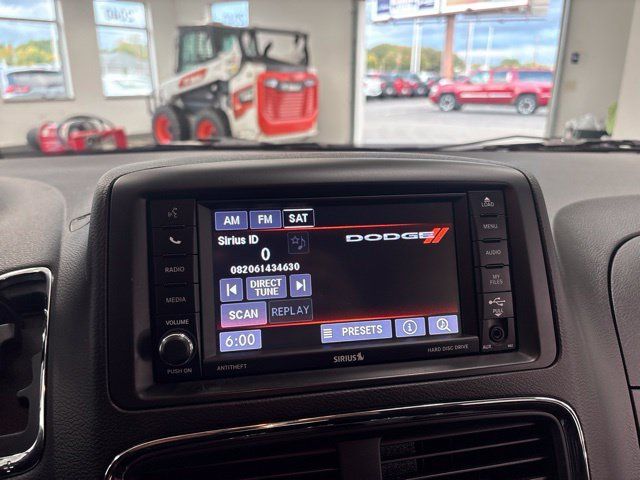 Used 2019 Dodge Grand Caravan SE w/ UConnect Hands-Free Group FWD image 34