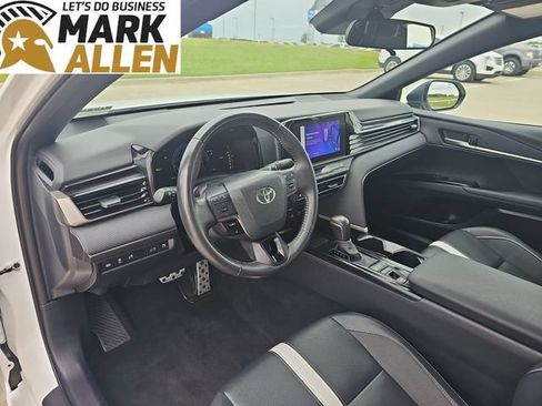 Used 2025 Toyota Camry SE FWD image 10