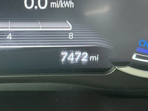 Used 2024 Genesis G80 image 26