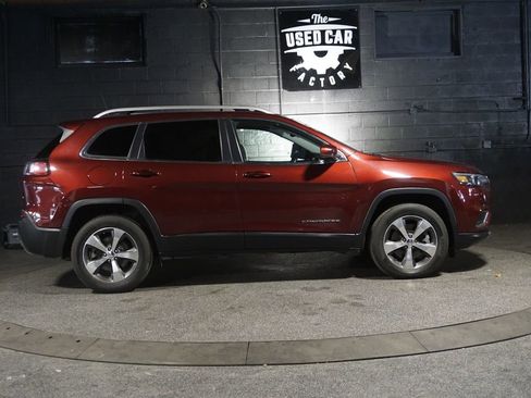 Used 2020 Jeep Cherokee Limited AWD/4WD image 7