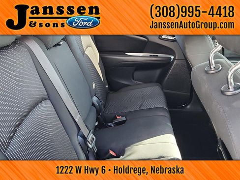 Used 2020 Dodge Journey SE w/ SE Popular Equipment Group image 9