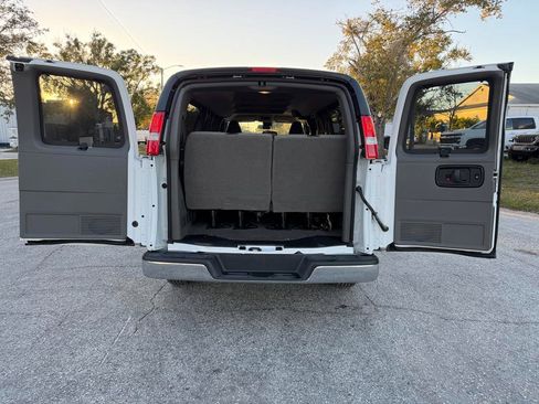 Used 2025 GMC Savana 3500 LT w/ LT Preferred Equipment Group image 17