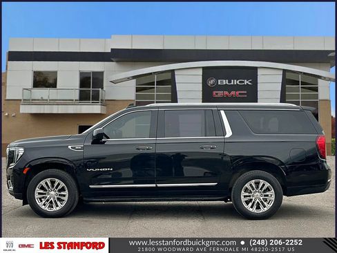 Used 2023 GMC Yukon XL SLT AWD/4WD image 2