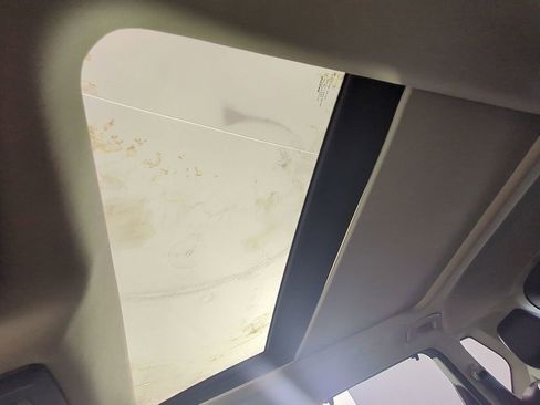Used 2021 Nissan Rogue SL FWD image 24