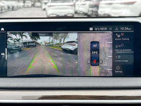 Used 2022 BMW 740i xDrive w/ Luxury Rear Seating Package image 15