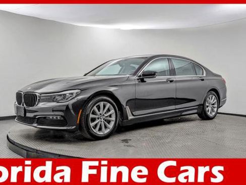 Used 2018 BMW 740i image 1