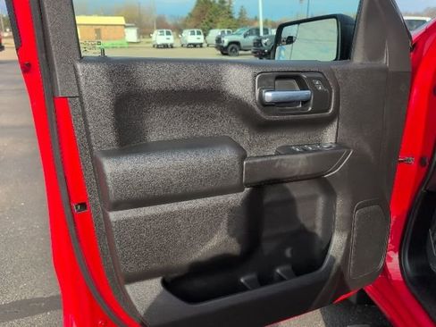 Used 2020 Chevrolet Silverado 1500 Custom w/ Custom Convenience Package image 19