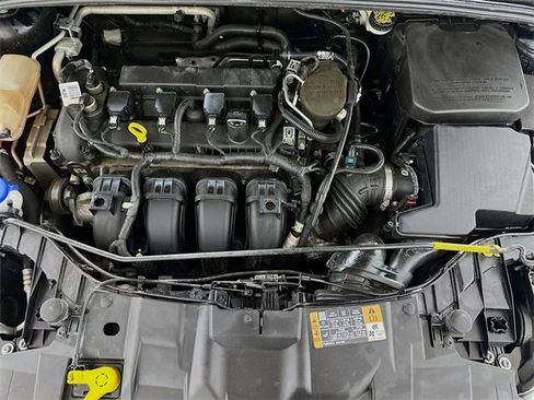 Used 2016 Ford Focus SE image 28