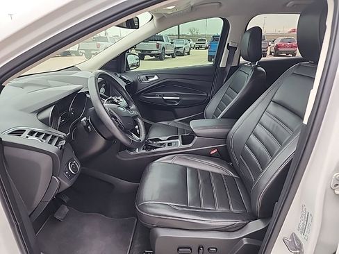 Used 2019 Ford Escape Titanium image 12