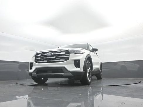 New 2026 Ford Explorer Active w/ Active Comfort Package AWD/4WD image 36