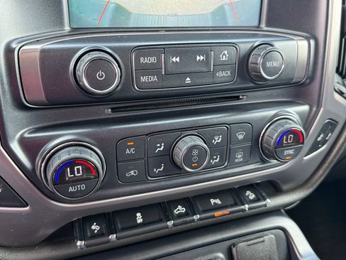 Used 2018 GMC Sierra 1500 SLT w/ All Terrain Package AWD/4WD image 21