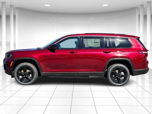 New 2026 Jeep Grand Cherokee L Limited w/ Limited Altitude Package AWD/4WD image 6