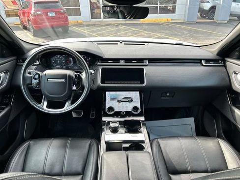 Used 2019 Land Rover Range Rover Velar R-Dynamic SE AWD/4WD image 28
