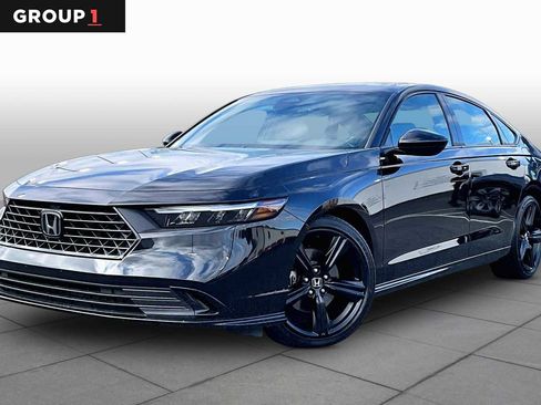 Used 2025 Honda Accord Sport image 1