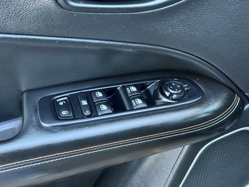 Used 2019 Jeep Compass Latitude AWD/4WD image 13