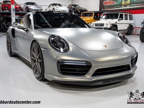 Used 2018 Porsche 911 4 Coupe AWD/4WD image 10