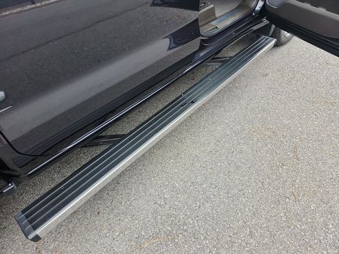 Certified 2025 GMC Sierra 1500 Denali w/ Denali Reserve Package image 8