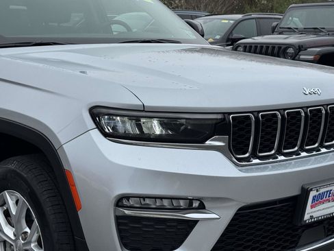 Used 2023 Jeep Grand Cherokee Limited image 7