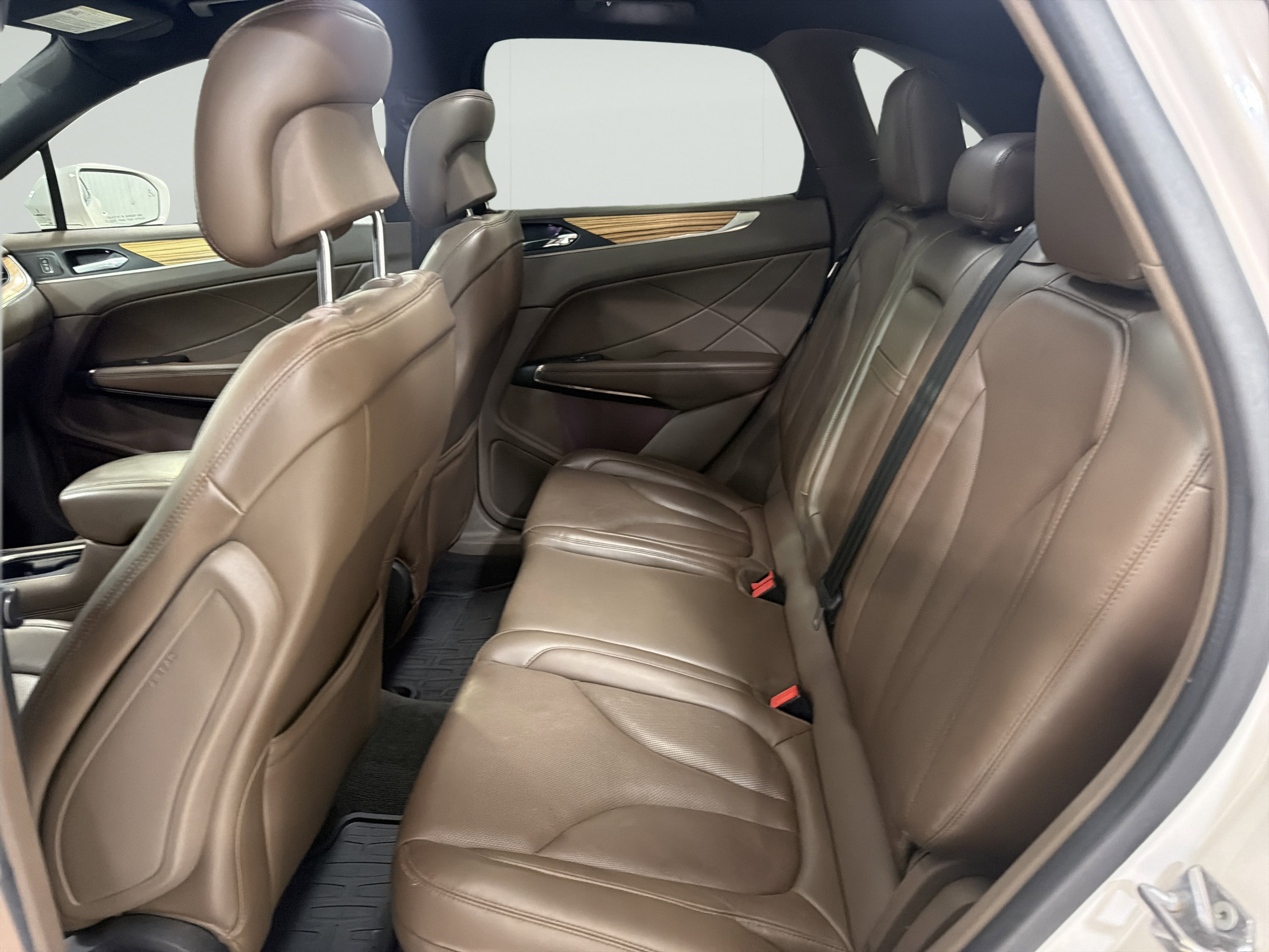 Used 2015 Lincoln MKC FWD w/ Equipment Group 102A Reserve image 10