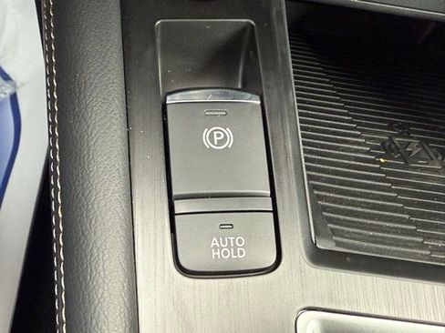 New 2025 Nissan Kicks SV image 27