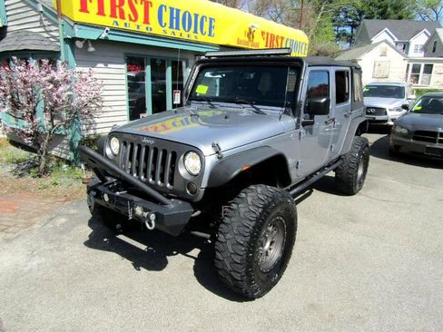 Used 2015 Jeep Wrangler Unlimited Sport image 13