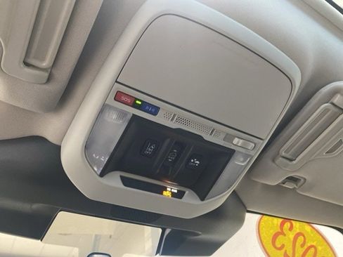 Used 2023 Subaru Forester Limited image 20