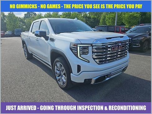 Used 2022 GMC Sierra 1500 Denali w/ Denali Reserve Package image 1
