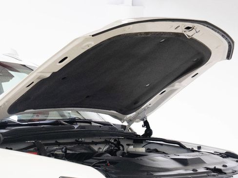 Used 2015 Chevrolet Suburban LTZ image 79