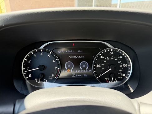 Used 2025 Nissan Frontier SV RWD image 19