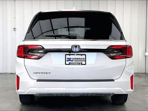 New 2026 Honda Odyssey EX-L image 4
