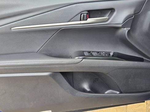 Used 2025 Toyota Camry XSE FWD image 11