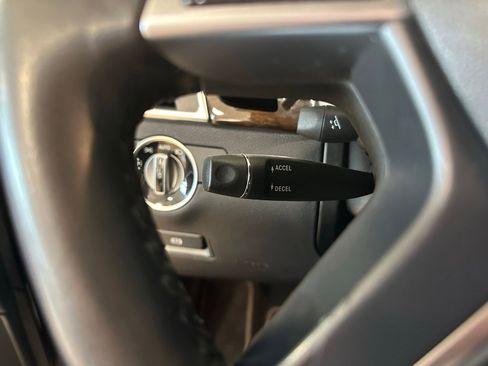 Used 2014 Mercedes-Benz ML 350 4MATIC w/ Premium 1 Package image 17
