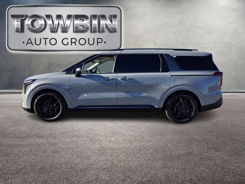 Certified 2025 Kia Carnival SX Prestige image 8