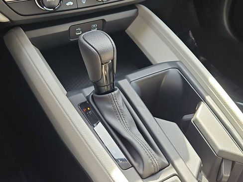 Certified 2025 Honda Accord LX image 17